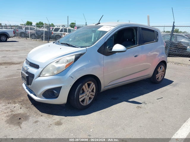 Chevrolet Spark 1lt Auto 2014 KL8CD6S92EC550363 Image 2