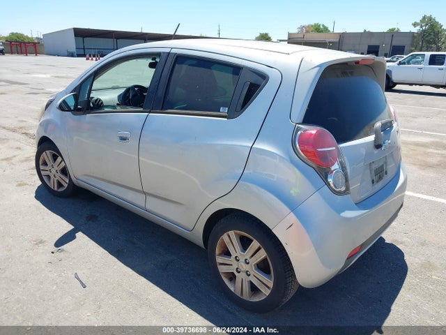 Chevrolet Spark 1lt Auto 2014 KL8CD6S92EC550363 Image 3