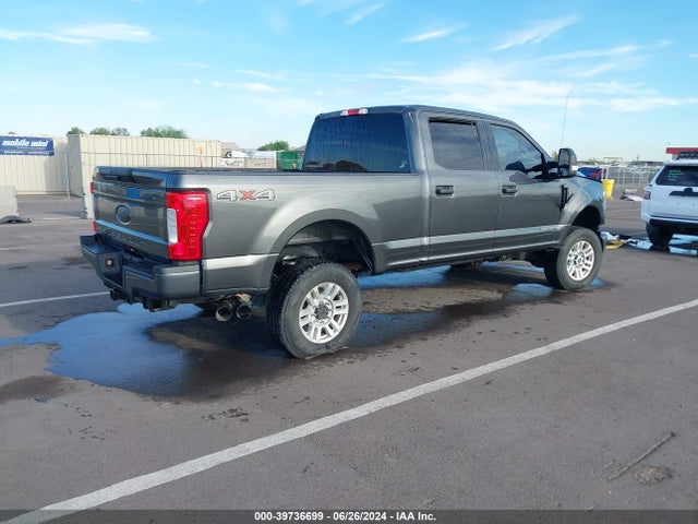 Ford F-250 Xlt 2018 1FT7W2BT1JEC60475 Image 4