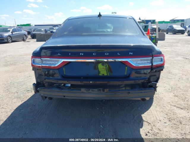 1LN6L9PK9K5611398 Lincoln Continental Standard