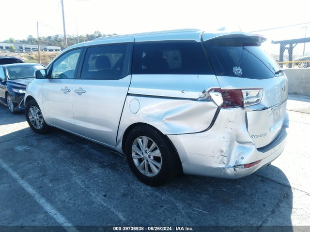 KIA SEDONA LX 2017 KNDMB5C14H6233479 Image 3