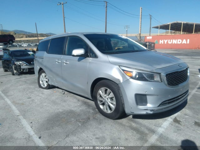 KIA SEDONA LX 2017 KNDMB5C14H6233479 Image 6