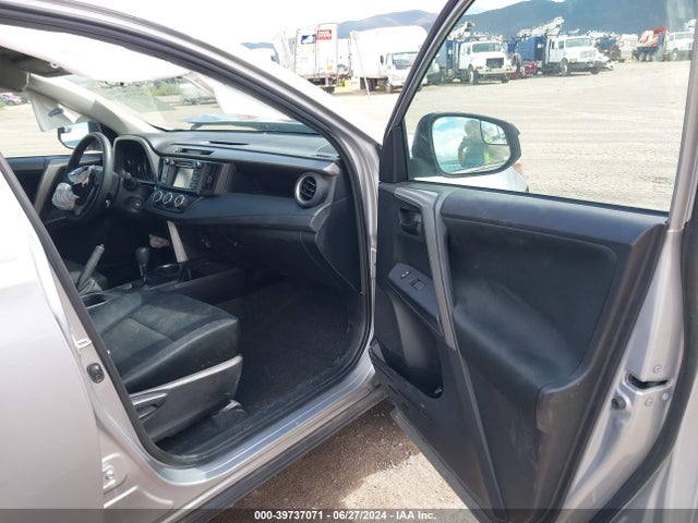 Toyota RAV4 LE 2016 2T3BFREV9GW423990 Image 5