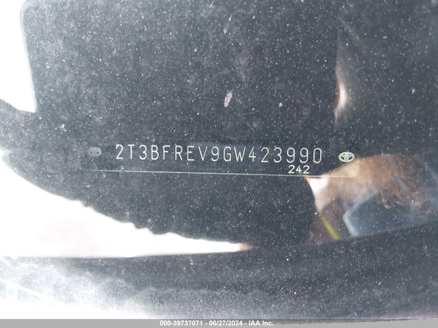Toyota RAV4 LE 2016 2T3BFREV9GW423990 Image 9