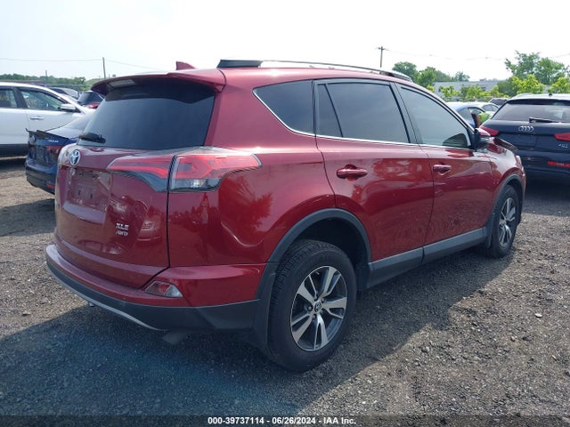 Toyota Rav4 Xle 2018 2T3RFREV3JW786047 Image 4