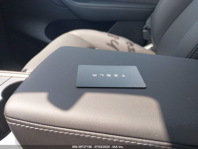 7SAYGDEE1PF886984 Tesla Model Y