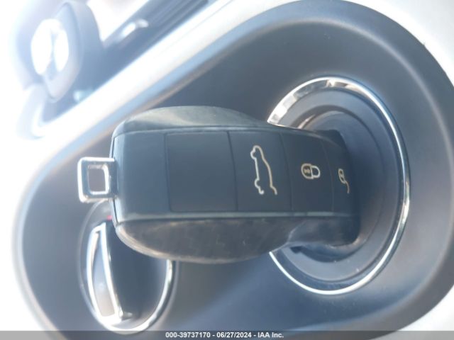 WP1AF2A52HLB61144 Porsche Macan Turbo