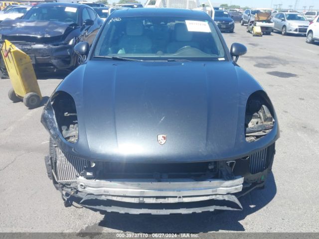 WP1AF2A52HLB61144 Porsche Macan Turbo