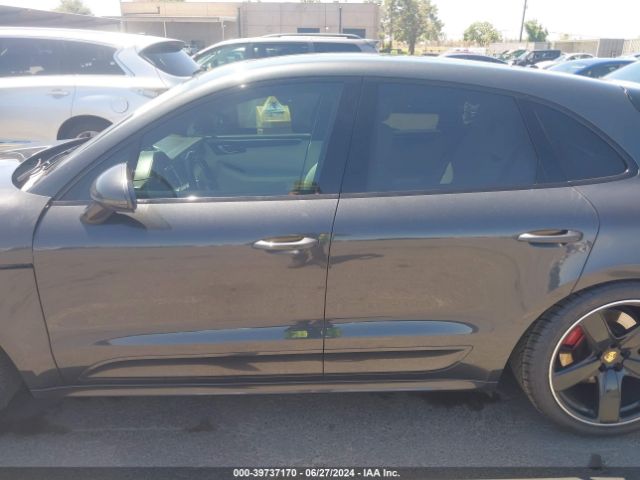 WP1AF2A52HLB61144 Porsche Macan Turbo