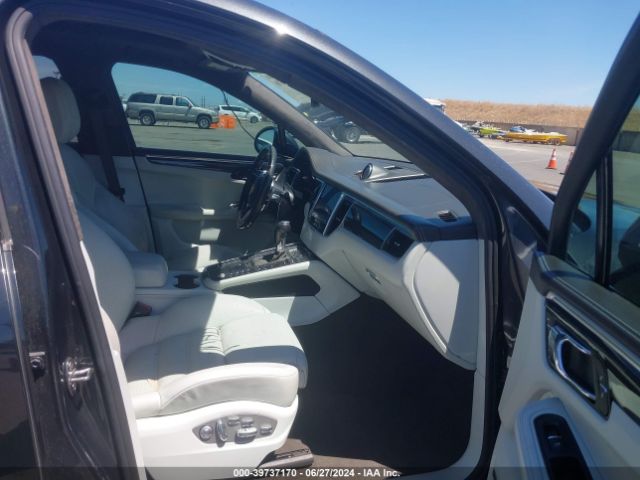 WP1AF2A52HLB61144 Porsche Macan Turbo