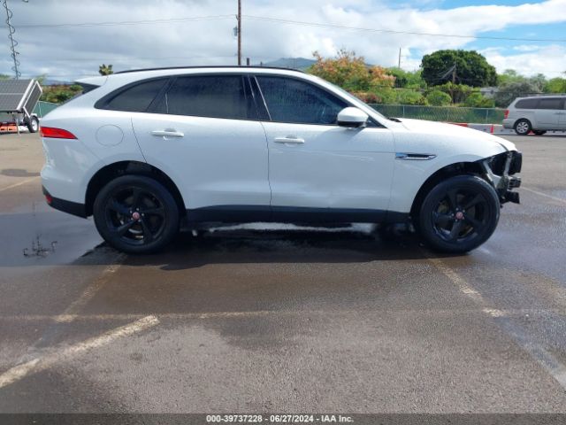 SADCJ2BV2HA074044 Jaguar F-pace 35t Premium