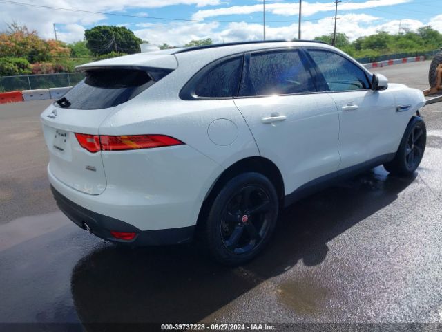 SADCJ2BV2HA074044 Jaguar F-pace 35t Premium