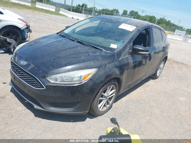 Ford FOCUS SE 2015 1FADP3K26FL222861 Image 2