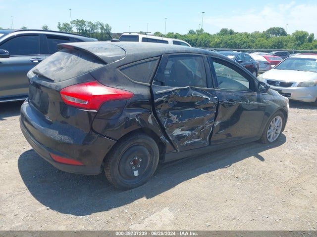 Ford FOCUS SE 2015 1FADP3K26FL222861 Image 4