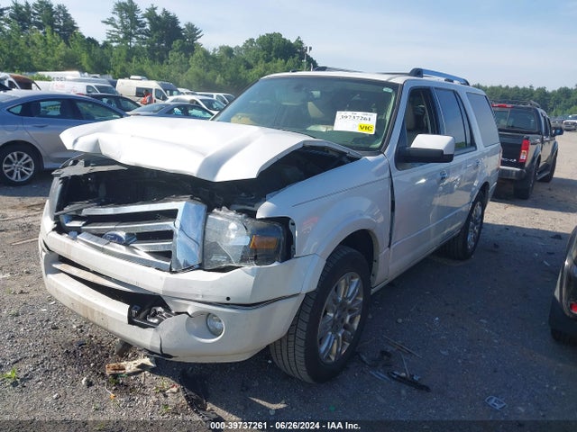 Ford Expedition Limited 2014 1FMJU1K52EEF12744 Image 2