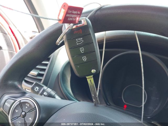 KNDJP3A56F7762292 KIA SOUL +