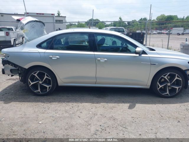 1VWMA7A38LC006175 Volkswagen Passat 2.0t R-line