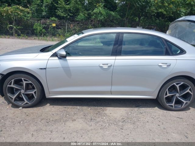 1VWMA7A38LC006175 Volkswagen Passat 2.0t R-line