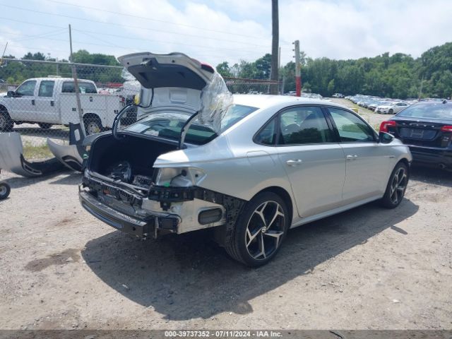 1VWMA7A38LC006175 Volkswagen Passat 2.0t R-line