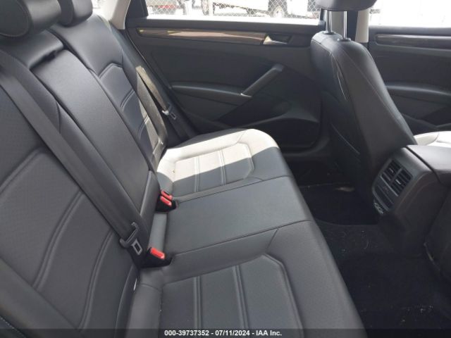 1VWMA7A38LC006175 Volkswagen Passat 2.0t R-line