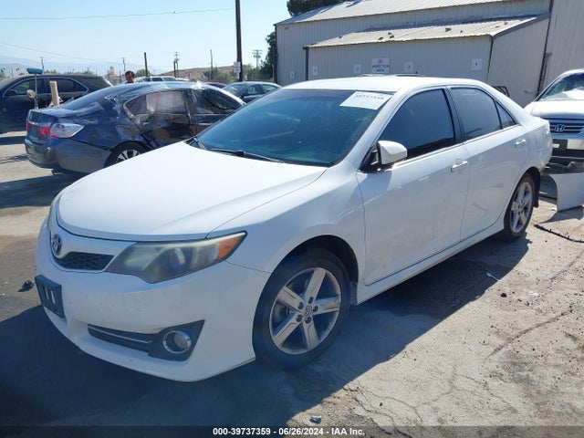 Toyota CAMRY SE 2014 4T1BF1FKXEU416588 Image 2
