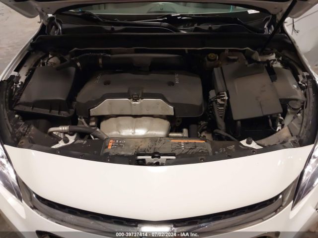 1G11D5SL6FF306079 Chevrolet MALIBU 2LT