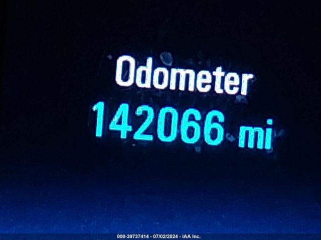 1G11D5SL6FF306079 Chevrolet MALIBU 2LT