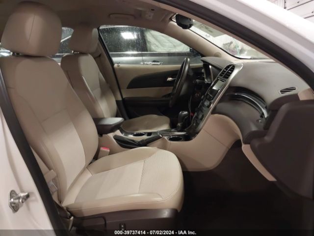 1G11D5SL6FF306079 Chevrolet MALIBU 2LT