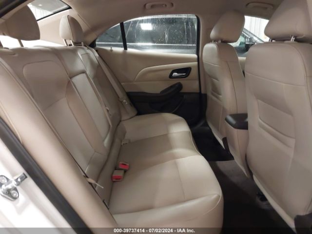1G11D5SL6FF306079 Chevrolet MALIBU 2LT