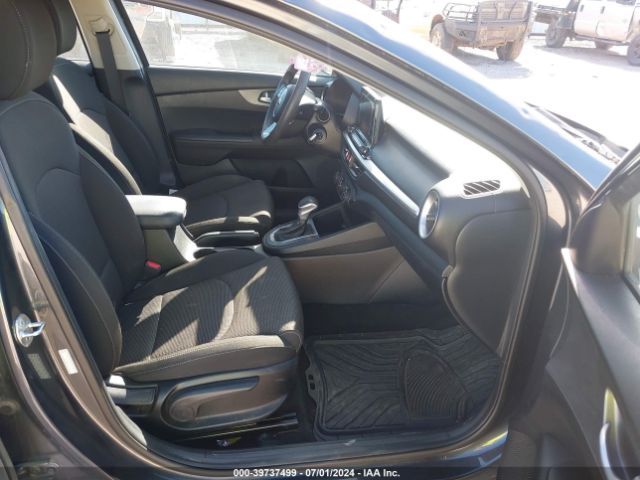 3KPF24AD8LE193684 KIA Forte Lxs