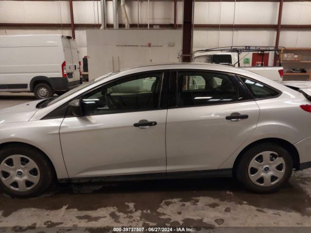 1FADP3E2XHL308236 Ford FOCUS S