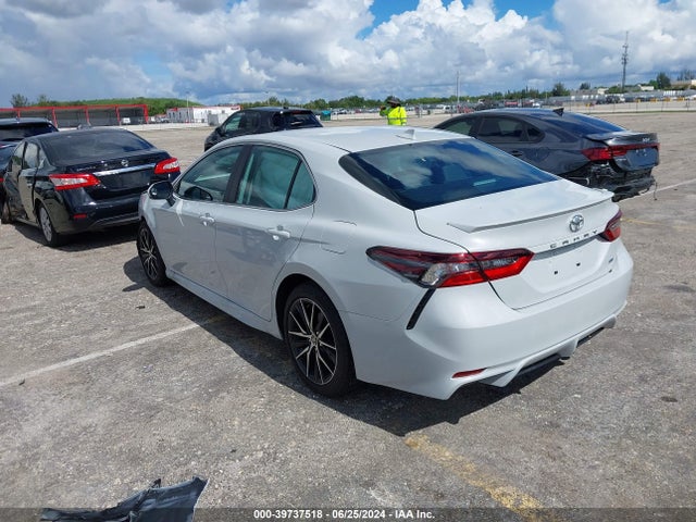 Toyota CAMRY SE 2024 4T1G11AK7RU263654 Image 3