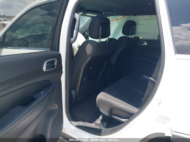 1C4RJEAG3JC275357 Jeep Grand Cherokee Laredo 4x2