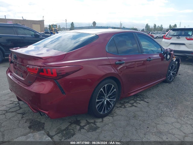 Toyota CAMRY SE 2018 4T1B11HK7JU589619 Image 4
