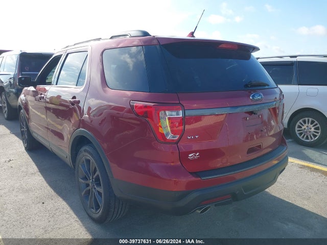 Ford EXPLORER XLT 2018 1FM5K7D81JGC69573 Image 3