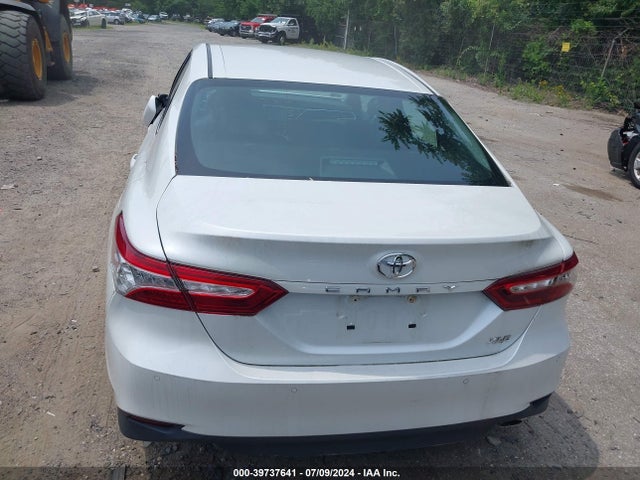 Toyota CAMRY XLE 2018 4T1B11HK2JU008849 Image 16
