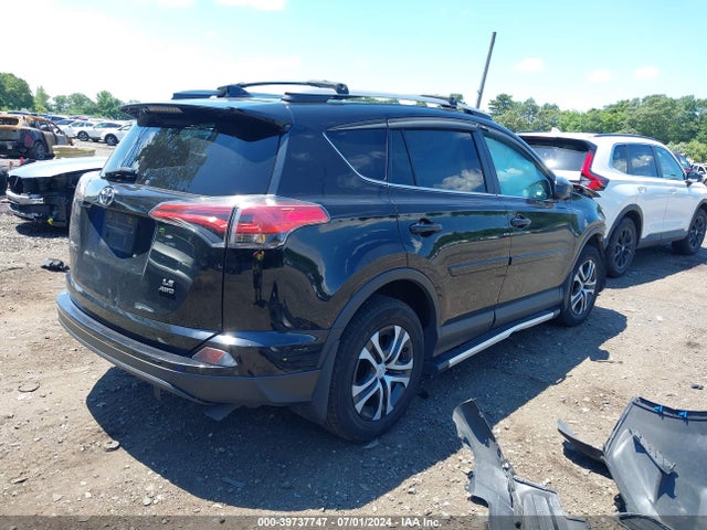Toyota RAV4 LE 2018 2T3BFREV2JW783707 Image 4