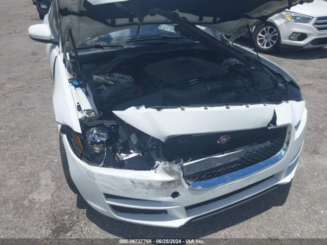 SAJAD4BG2HA946912 Jaguar Xe 25t Premium
