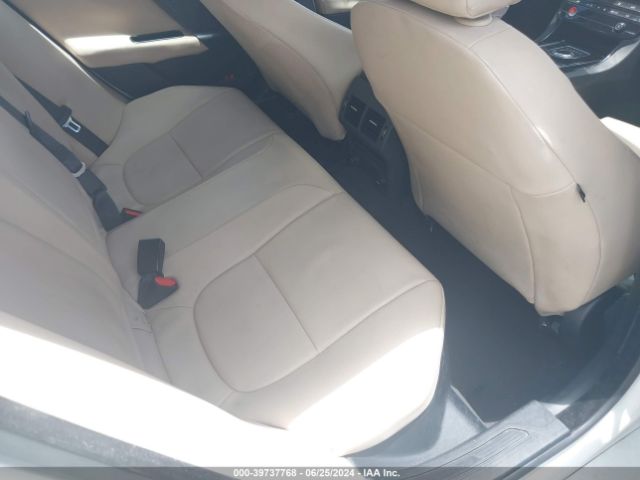 SAJAD4BG2HA946912 Jaguar Xe 25t Premium