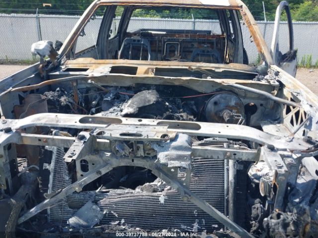 3GTU2UECXFG427325 GMC Sierra 1500 Sle