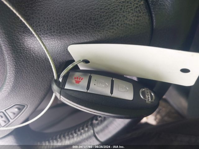 JN8AF5MV1ET358711 Nissan Juke Sv