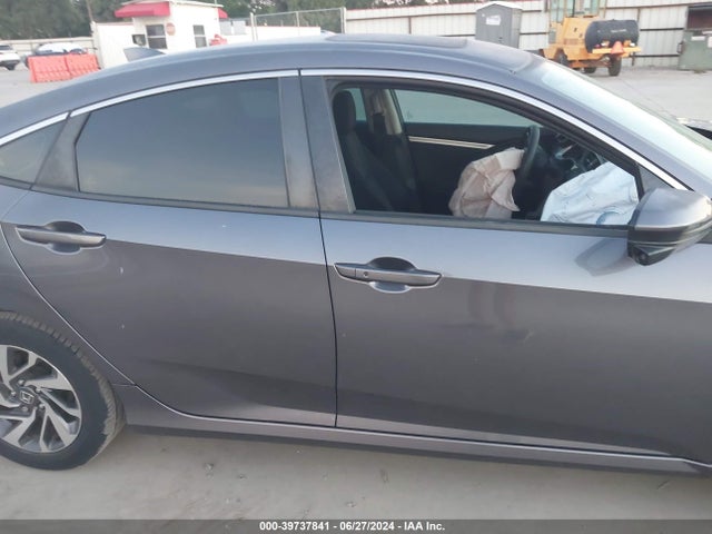 Honda CIVIC EX 2018 19XFC2F7XJE003546 Image 13