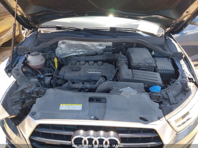 WA1JCCFS1JR015622 Audi Q3 2.0t Premium/2.0t Sport Premium