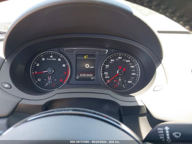 WA1JCCFS1JR015622 Audi Q3 2.0t Premium/2.0t Sport Premium