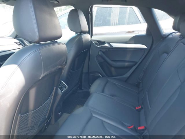 WA1JCCFS1JR015622 Audi Q3 2.0t Premium/2.0t Sport Premium