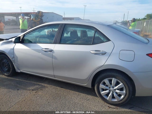 Toyota COROLLA LE 2016 5YFBURHE5GP561554 Image 14