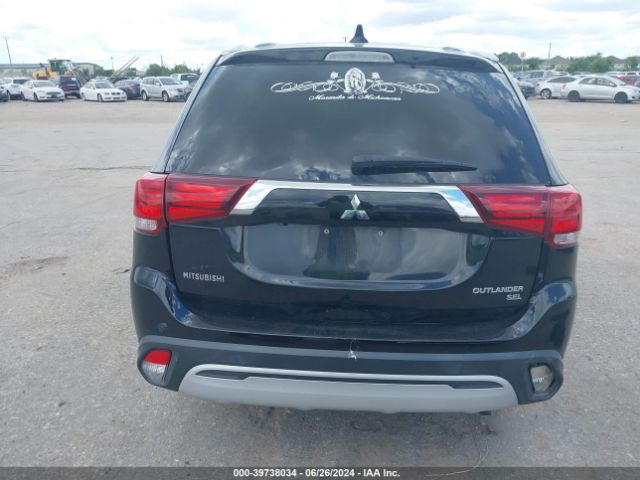 JA4AD3A36KZ012102 Mitsubishi Outlander Sel