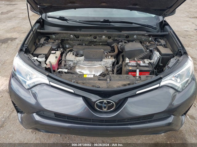 Toyota RAV4 LE 2018 JTMZFREV5JJ151166 Image 10