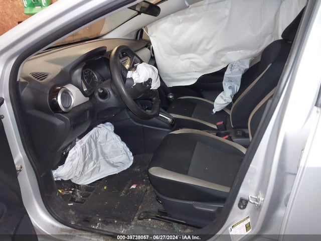 Nissan Versa Sv Xtronic Cvt 2021 3N1CN8EV1ML881711 Image 5