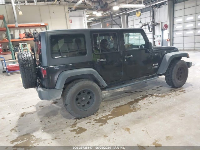 1C4BJWDG6EL159191 Jeep Wrangler Unlimited Sport